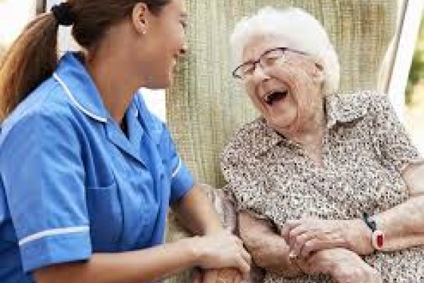 yabanci-bakici-ucretleri-nedir